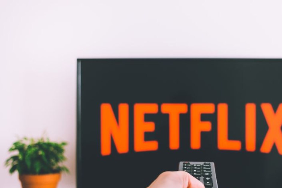 Netflix韓国ドラマMr.プランクトンをスマホやテレビで配信視聴するイメージ、2026年最新の韓ドラ視聴ガイド